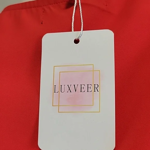 Luxveer Wrapstyle Ruffle Dress - Picture 5 of 5